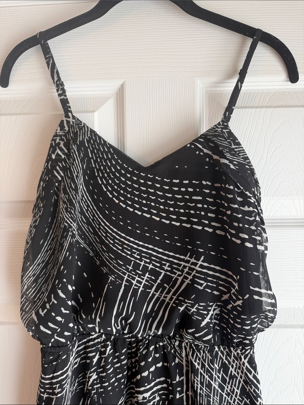 Express Black and White Printed High-Low Spaghetti-Strap Dress - Picture 2 of 6